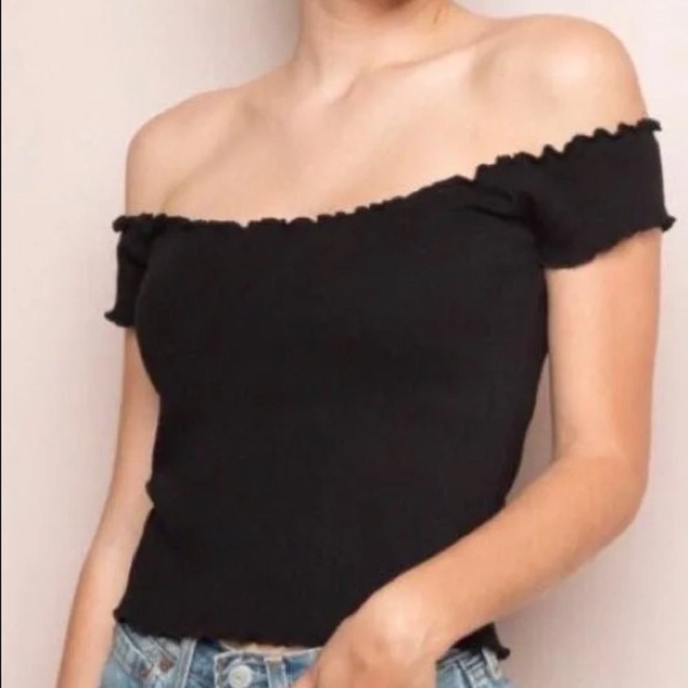 Brandy Melville Black Off the shoulder Crop Top